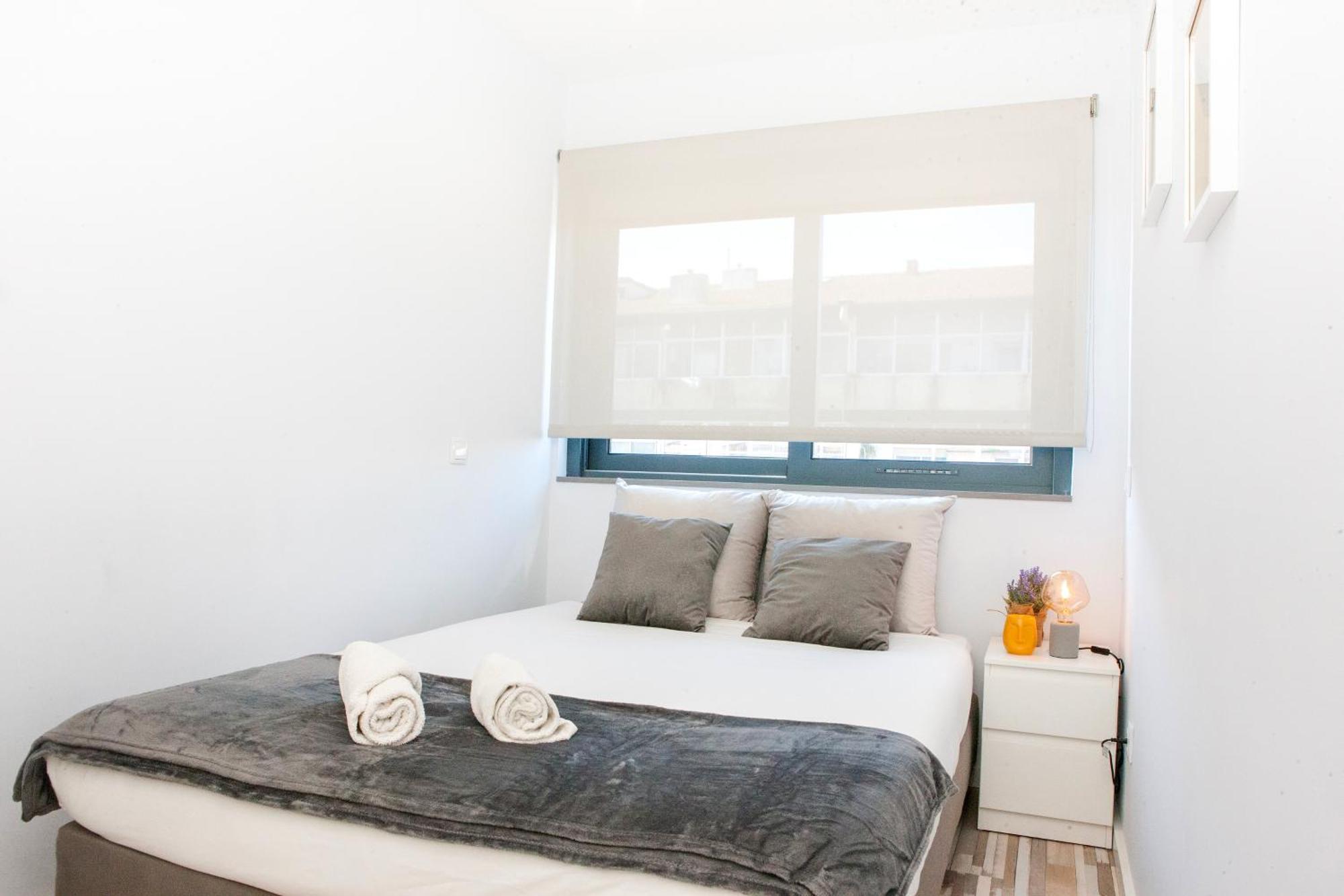 Amadeo - Gaia/Porto Apartment 3.º T Вила-Нова-ди-Гая Экстерьер фото